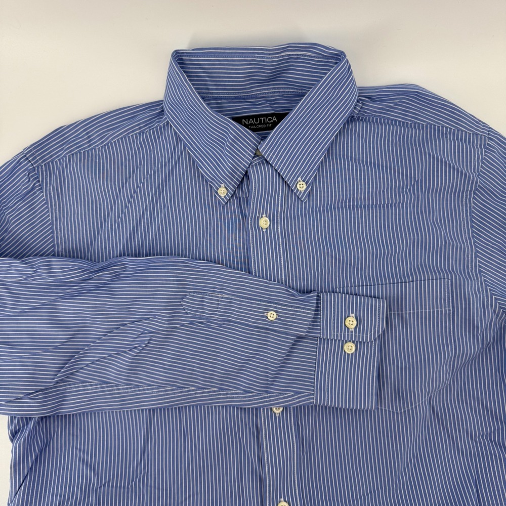 Nautica Button Down Shirt Mens Large Blue White Striped Tailored Fit Long Sleeve